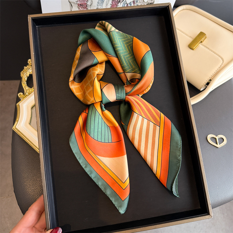 Scarf Silk Square - ผ้าพันคอไหมพิมพ์ลายเรขาคณิตใหม่ปี 2026 สำหรับผู้หญิง ใช้ตกแต่งผูกคอ ขนาด 70*70